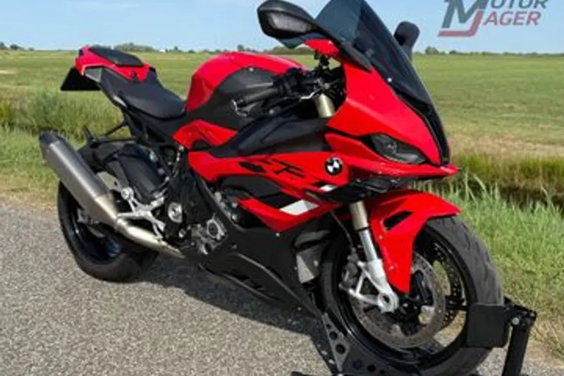 BMW S 1000 RR (2023)