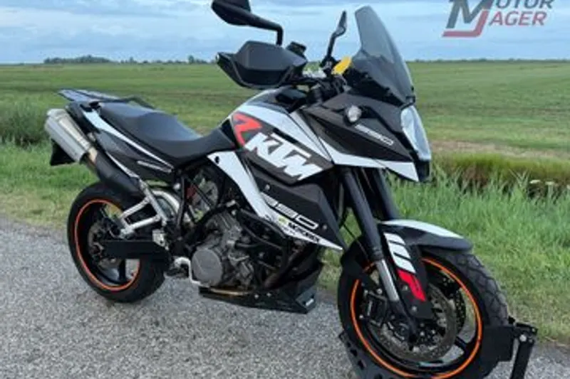 KTM 990 Supermoto T (2010)