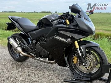 Honda CBR600F (2011) — foto 1