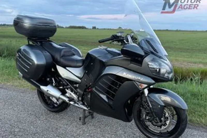 Kawasaki GTR 1400 (2013)