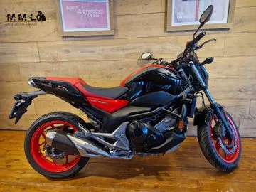 Honda NC 750 S (2017) — foto 1
