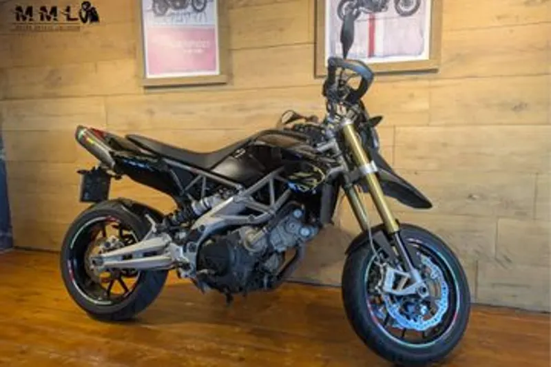 Aprilia Dorsoduro 750 (2010)