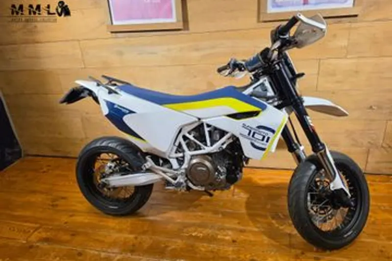 Husqvarna 701 Supermoto (2018)