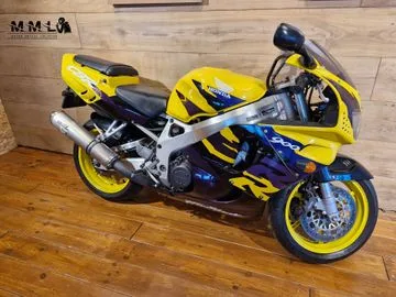 Honda CBR 900 RR Fireblade (1997) — foto 1