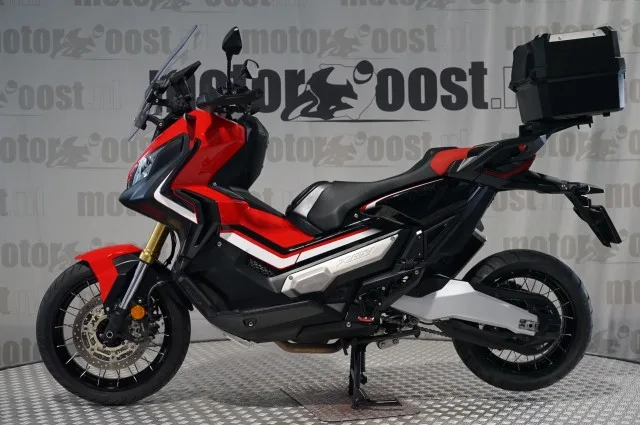 Honda X ADV (2018) — foto 1