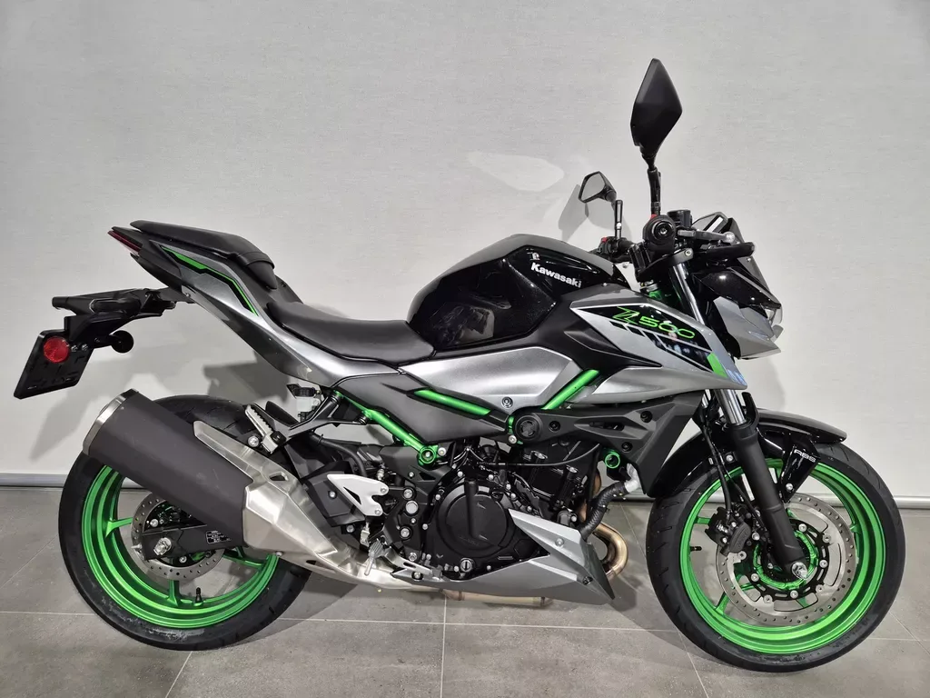 Kawasaki Z 500 SE (2025) — foto 1