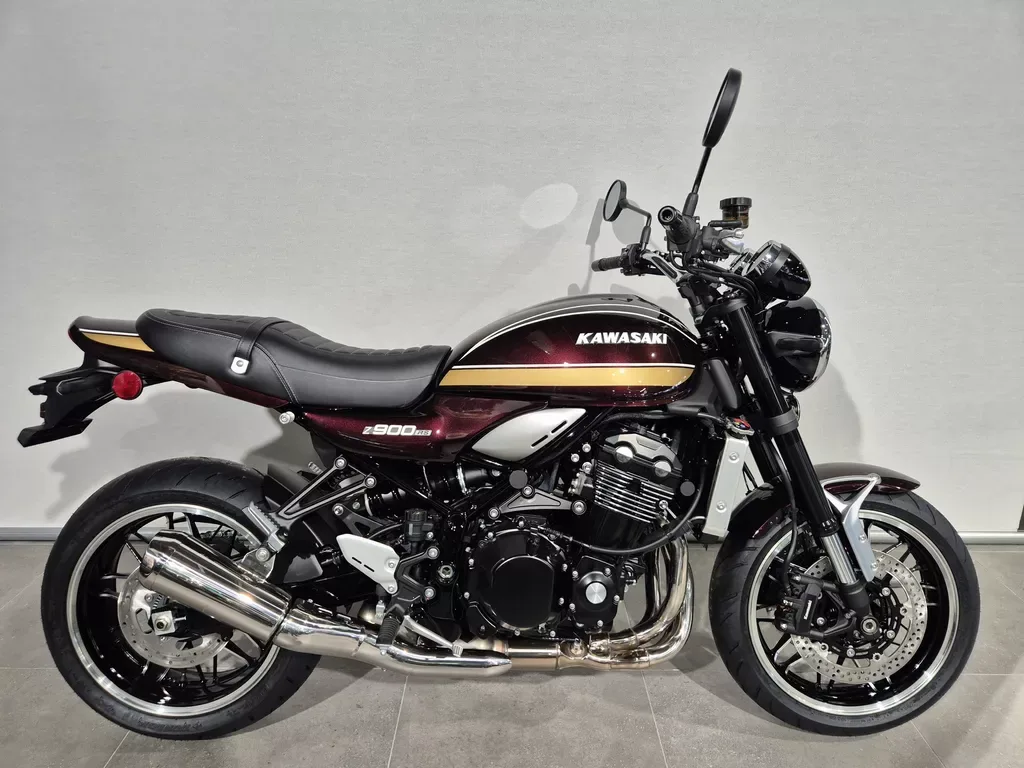 Kawasaki Z900RS (2026) — foto 1
