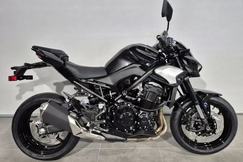 Kawasaki Z900 (2026)