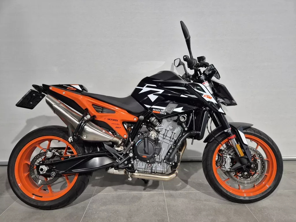 KTM 890 Duke GP (2024) — foto 1