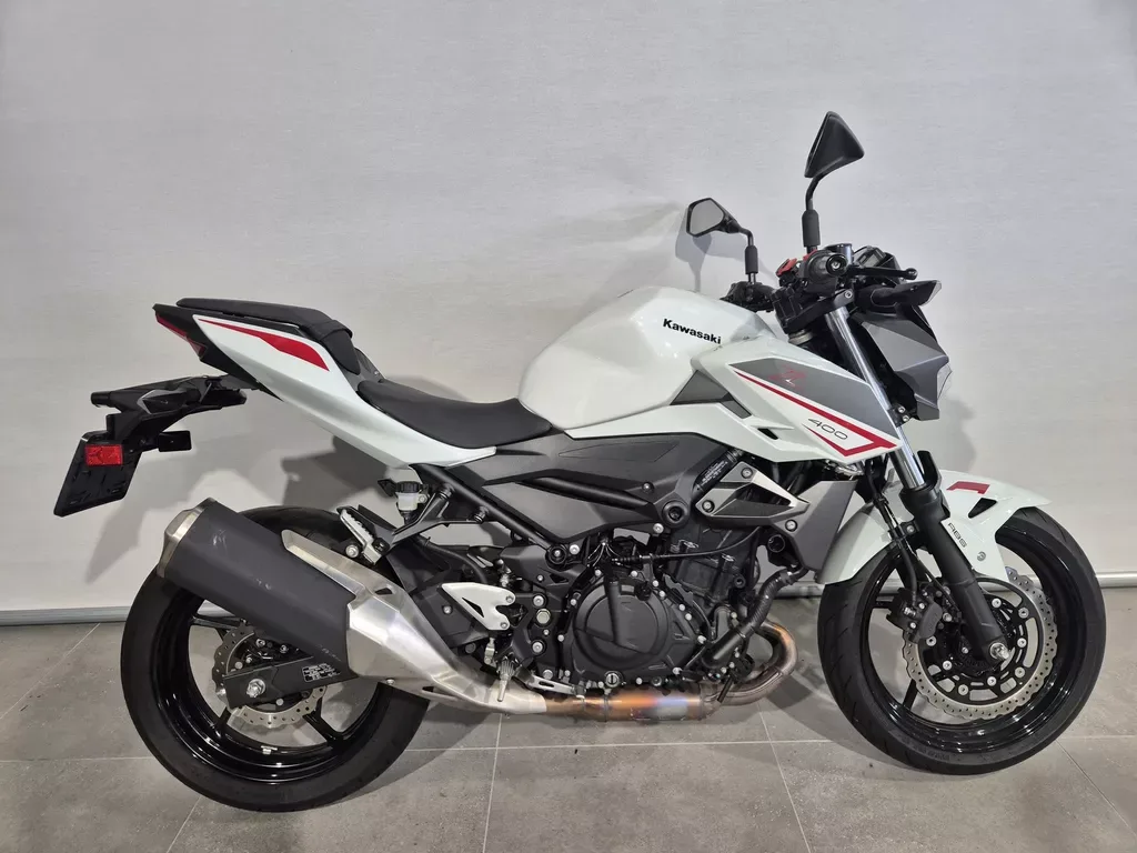 Kawasaki Z400 (2024) — foto 1
