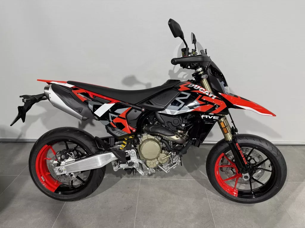 Ducati Hypermotard 698 RVE (2026) — foto 1