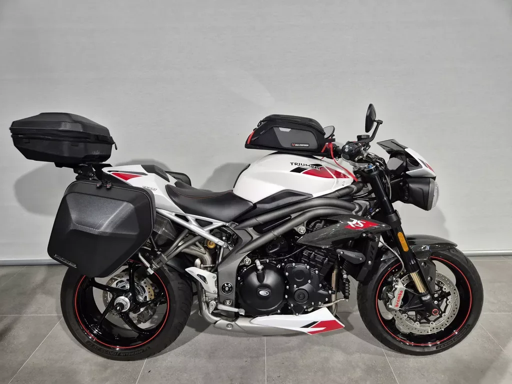 Triumph Speed Triple RS (2020) — foto 1