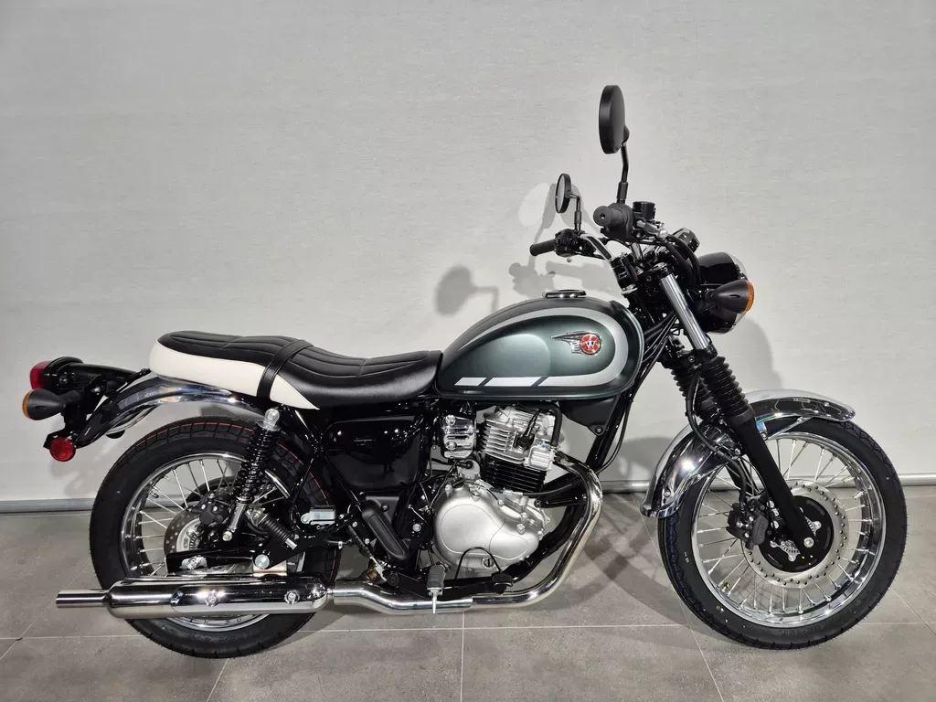 Kawasaki W230 (2026) — foto 1