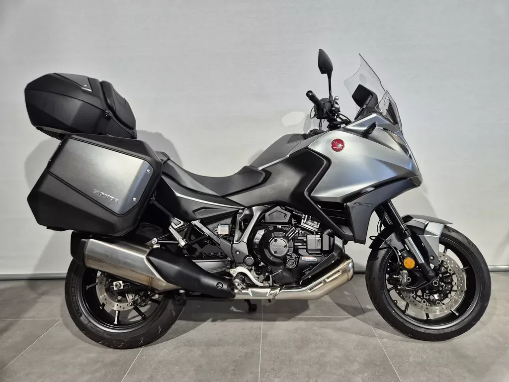 Honda NT 1100 (2024) — foto 1