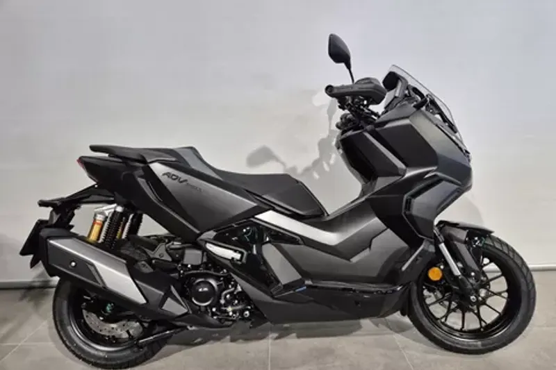 Ducati DesertX (2024)