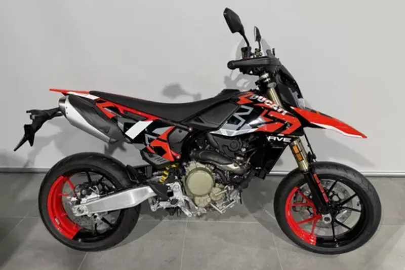 Ducati DesertX (2024)
