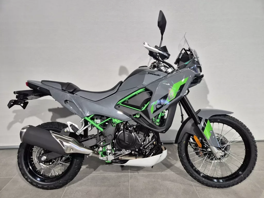 Kawasaki KLE500 SE (2026) — foto 1