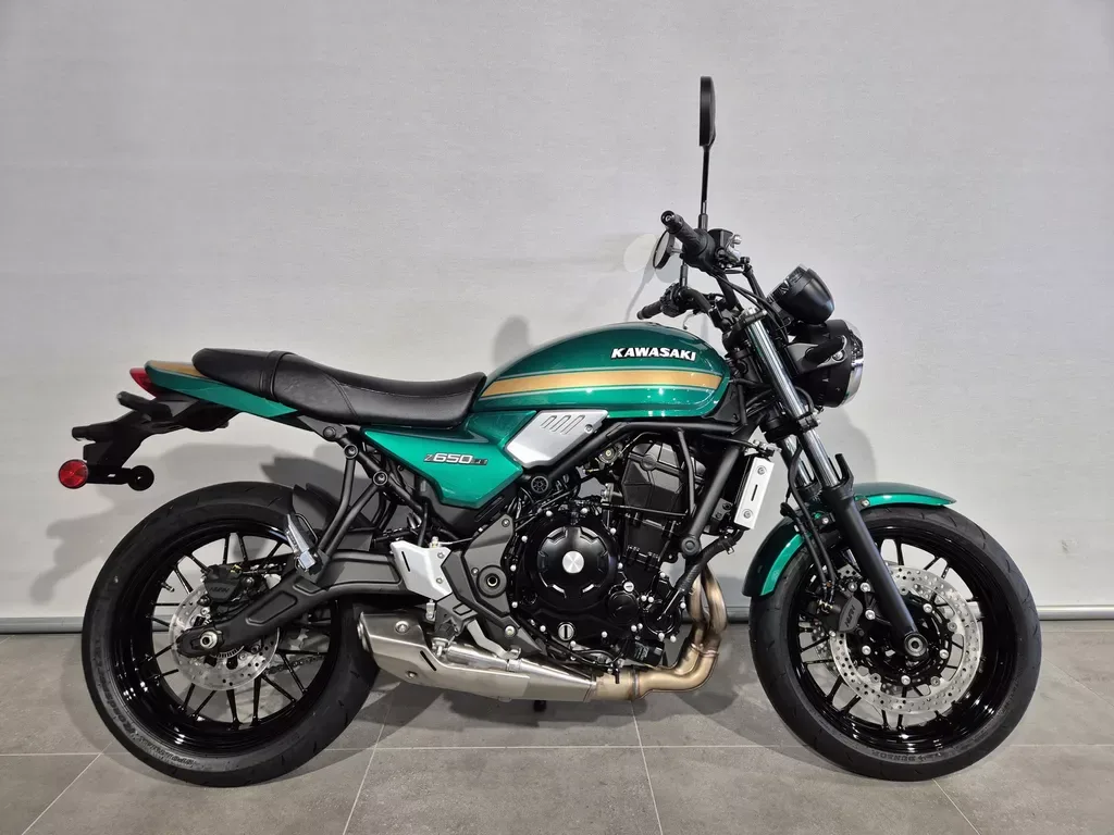 Kawasaki Z 650 RS (2026) — foto 1
