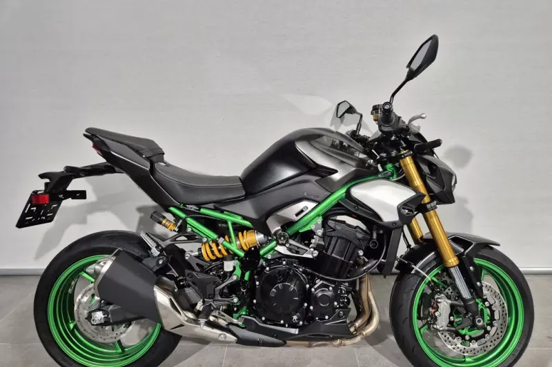 Kawasaki Z 900 se (2026)