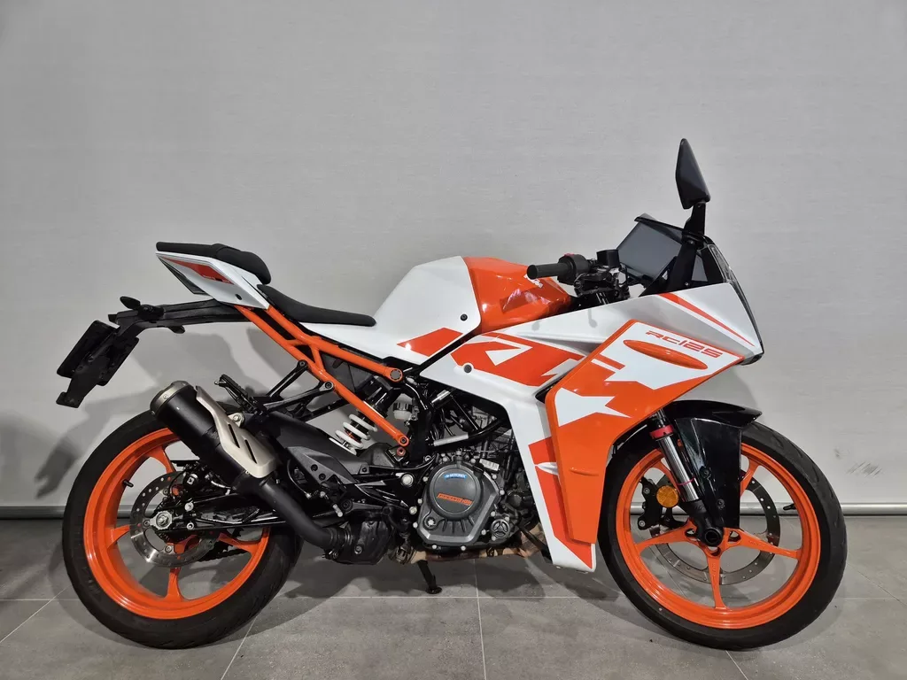 KTM 125 RC (2023) — foto 1