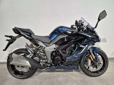 Triumph Street Triple R (2022) — foto 1