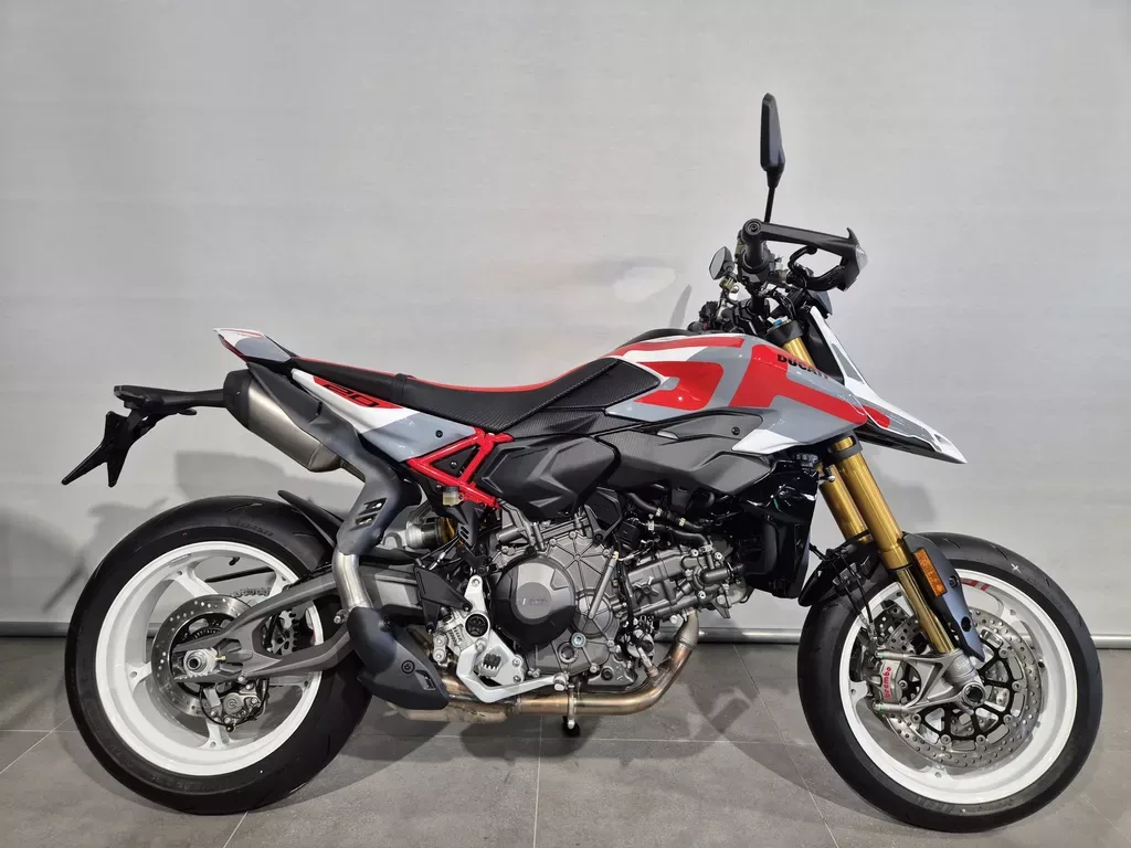 Ducati Hypermotard V2 SP (2026) — foto 1