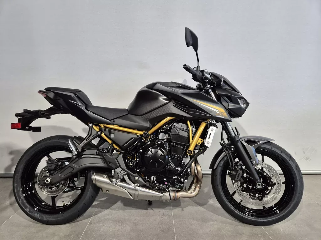 Kawasaki Z 650 S (0) — foto 1
