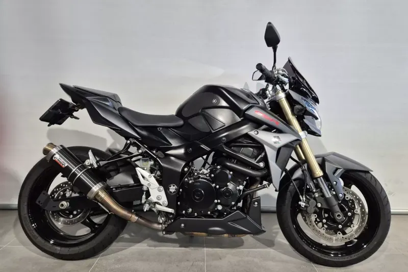 Suzuki GSR750 (2014)