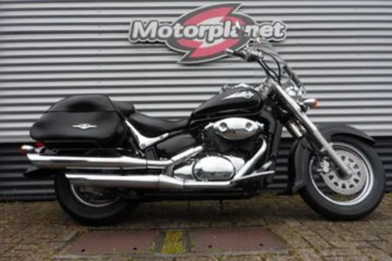 Suzuki VL800 (2004)