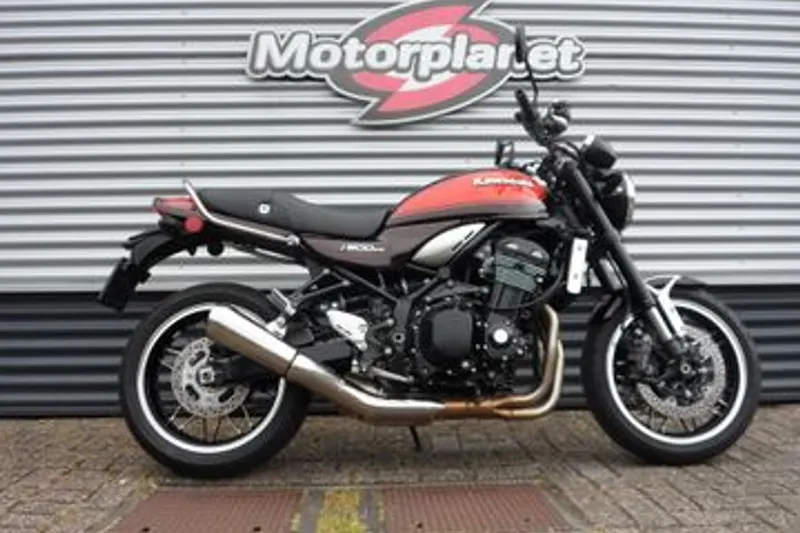 KAWASAKI Z900RS (2018)