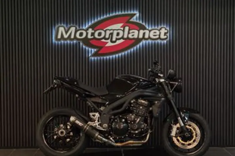 Triumph Speed Triple (2010)