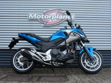 Honda NC 750 X DCT C-ABS (2017) — foto 1