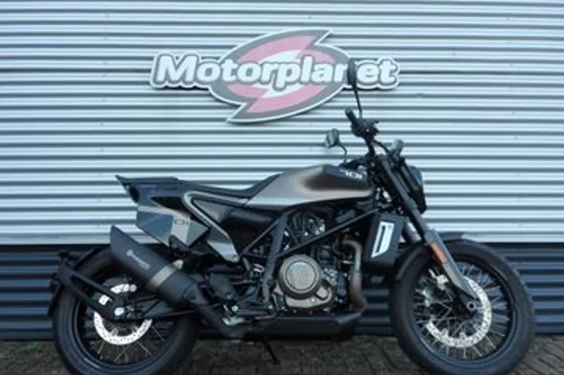 Husqvarna SVARTPILEN 701 (2020)