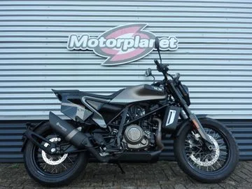 Husqvarna SVARTPILEN 701 (2020) — foto 1