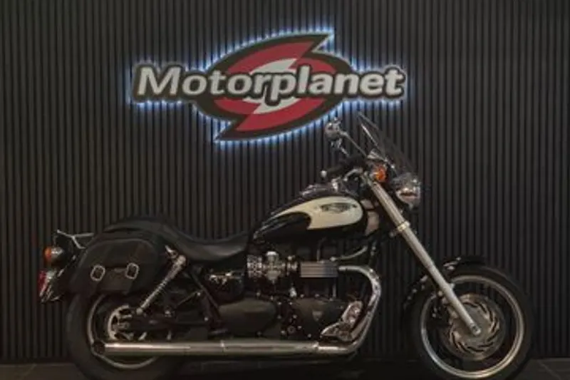 Triumph Speedmaster (2010)