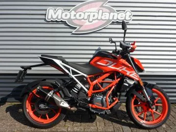 KTM 390 DUKE (2020) — foto 1