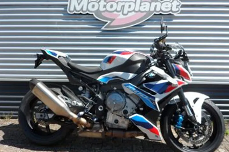 BMW M 1000 R (2023)