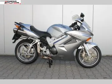 Honda VFR 800 VTEC ABS (2005) — foto 1