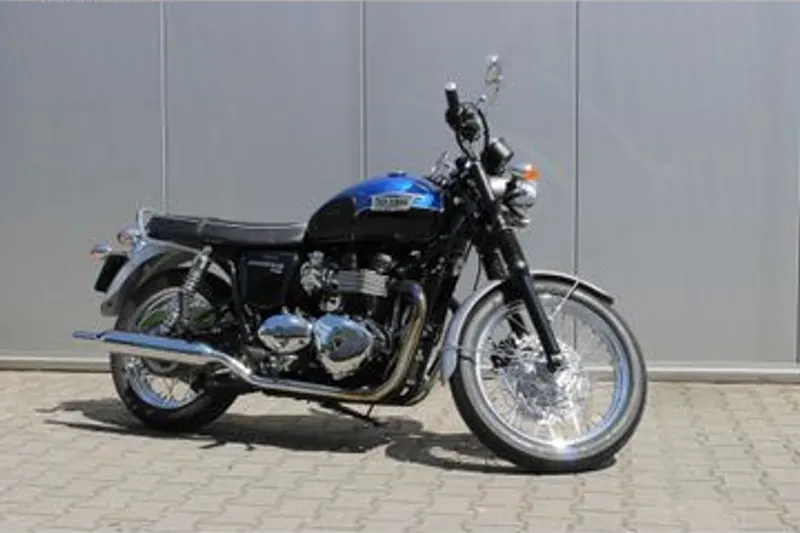 Triumph Bonneville T100 (2015)