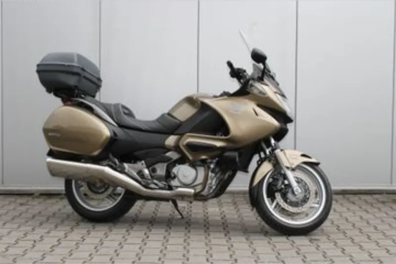 Honda NT 700 V DEAUVILLE ABS (2006)