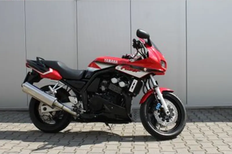 Yamaha FZS 600 Fazer (2001)