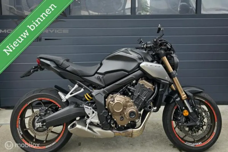 Honda CB650R (2021)