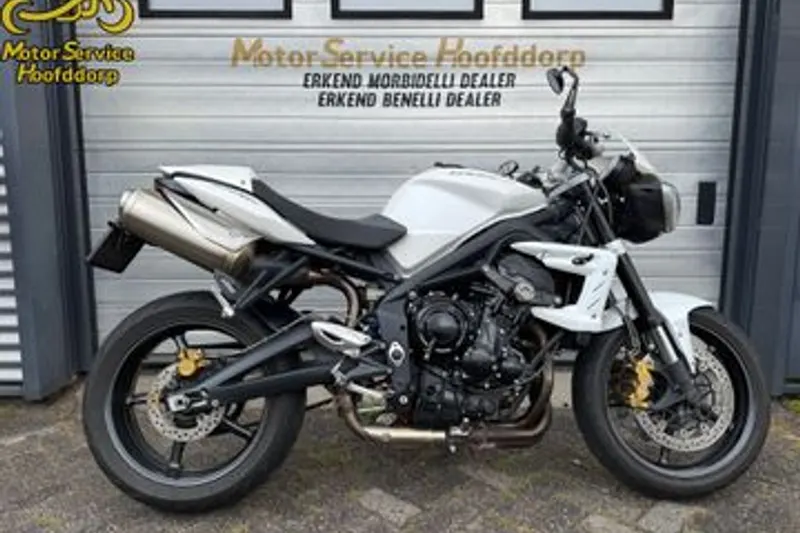 Triumph Street Triple R (2012)