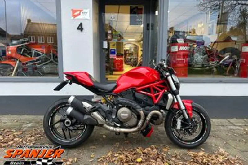 Ducati Monster 1200 (2015)