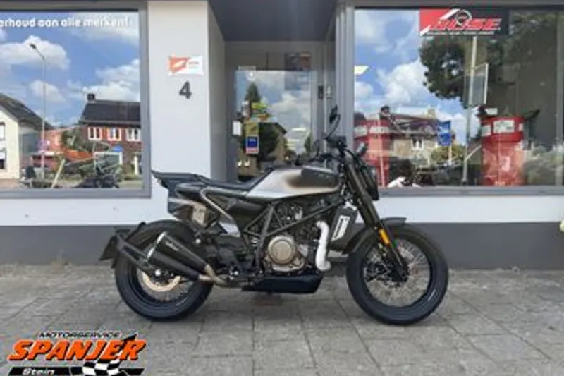 Husqvarna Svartpilen 701 (2019)