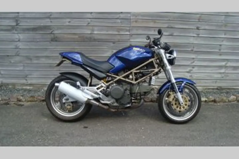 DUCATI M 750 (1999)