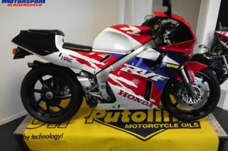 Honda RVF 400 (1996)