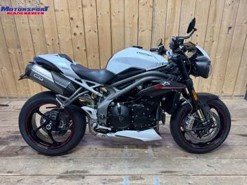 TRIUMPH SPEED TRIPLE RS (2018) — foto 1