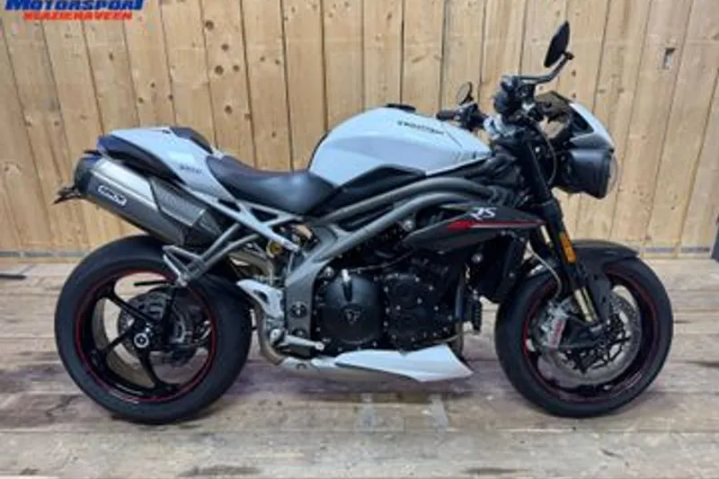 Triumph Speed Triple RS (2018)