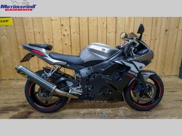 YAMAHA YZF R6 (2003) — foto 1
